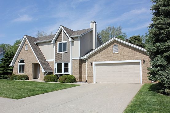 1st image of 916 Creekside Ln