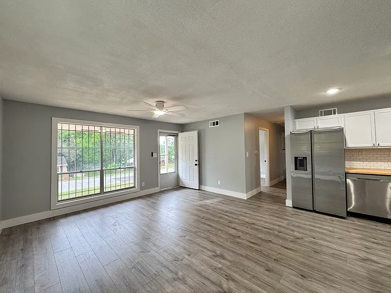1524 Hagan Dr — Photo 4