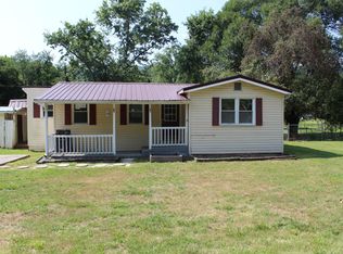 138 Peters Hollow Rd, Elizabethton, TN 37643