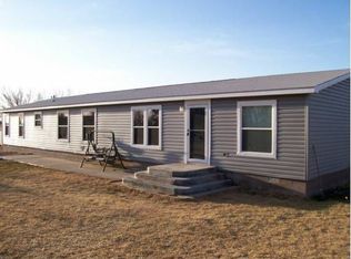 2010 N Chmelka Rd, Garden City, KS 67846