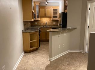 655 E Campus Rd APT 28, Athens, GA 30605