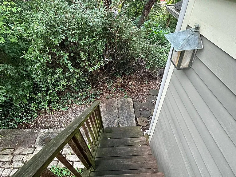 81 Spruce St NE — Photo 25