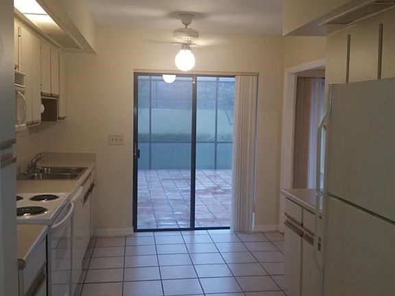 4th image of 7862 Villa Dr