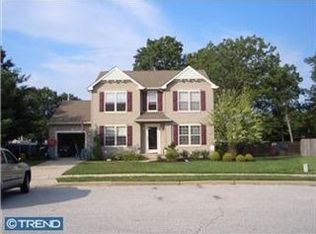 18 Eastgate Dr, Sicklerville, NJ 08081