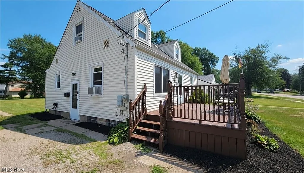 3 bed, 1078 sqft, $1,250 — Photo 2