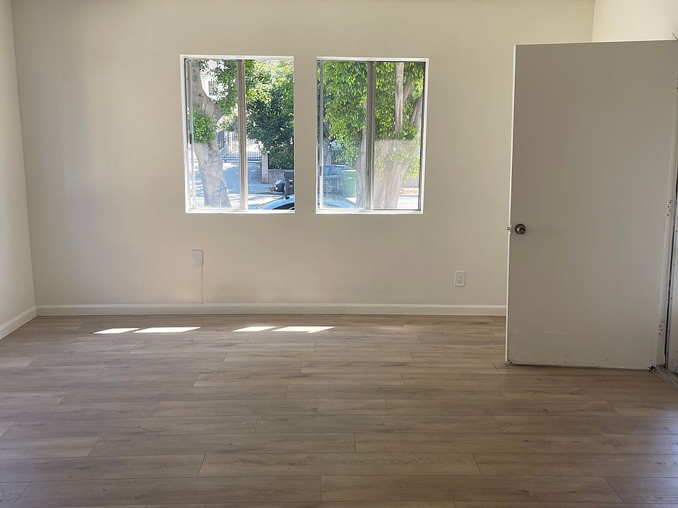 1st image of 4325 Griffin Ave #4331