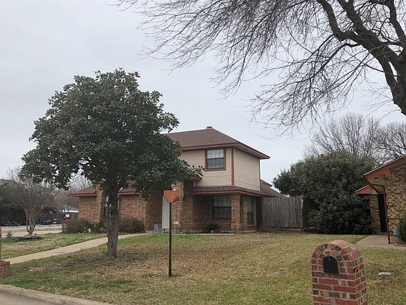 2nd image of 1152 Meadows Dr