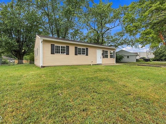 2nd image of 2650 N Calbert Dr