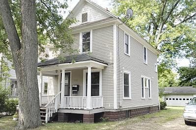 1st image of 1838 W Vanzee St