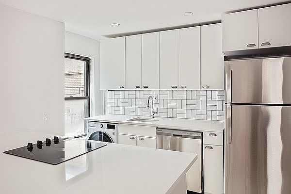 1st image of 585 Vanderbilt Ave APT 1