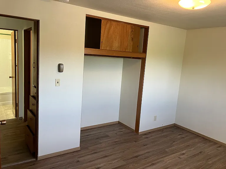803 E Fir St #9 — Photo 5
