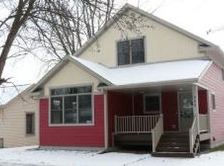 930 Adams St, La Crosse, WI 54601