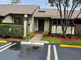 467 Long Bow Ct, West Palm Beach, FL 33411