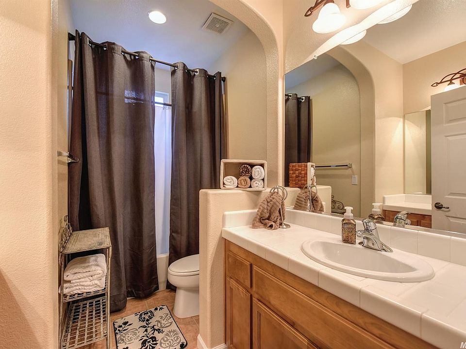 1st image of 7147 Claremont Cir