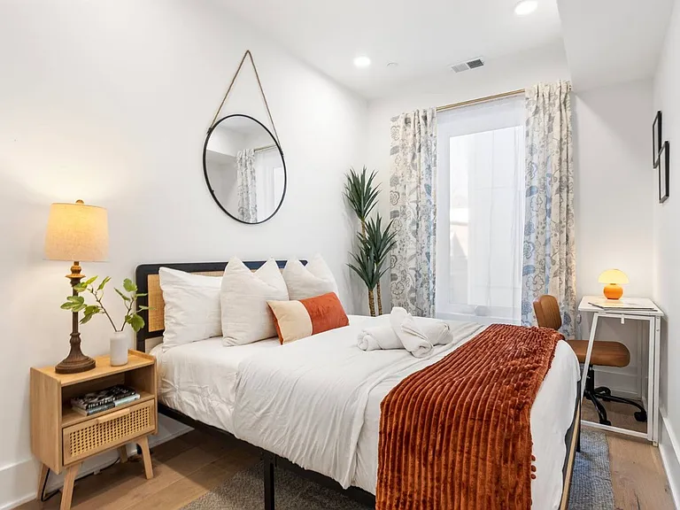 1006 Florida Ave NE #201 — Photo 7