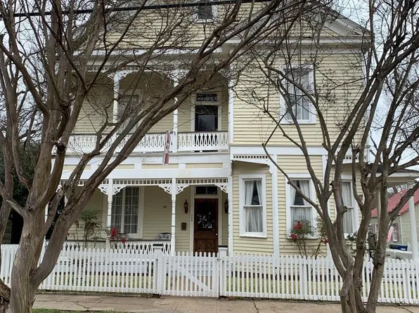 708 N Pearl St, Natchez, MS 39120