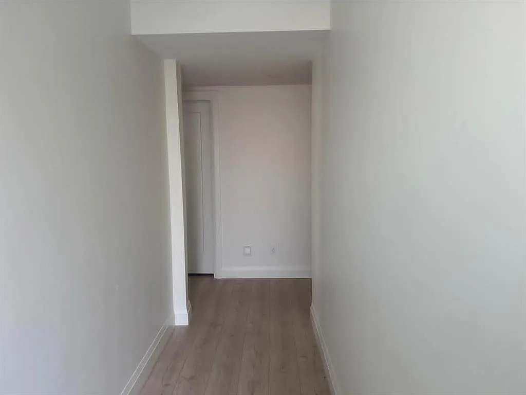 Photo 2 of 10 - 3598 Caribou Cres #BASEMENT - Windsor, ON Building Photo - 3598 Caribou Cres #BASEMENT