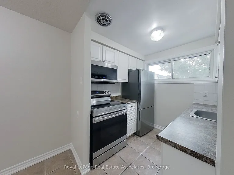 35 Breckenridge Dr #30 — Photo 20