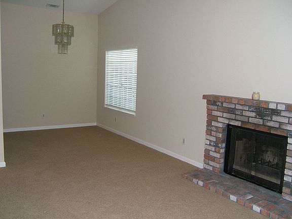 Formal living/Dinning