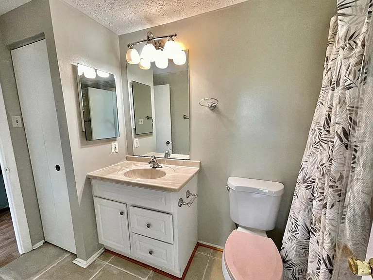 9241 Pinenut Ct #A — Photo 16