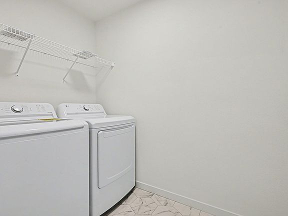 5th image of 1642 Roosevelt Ct