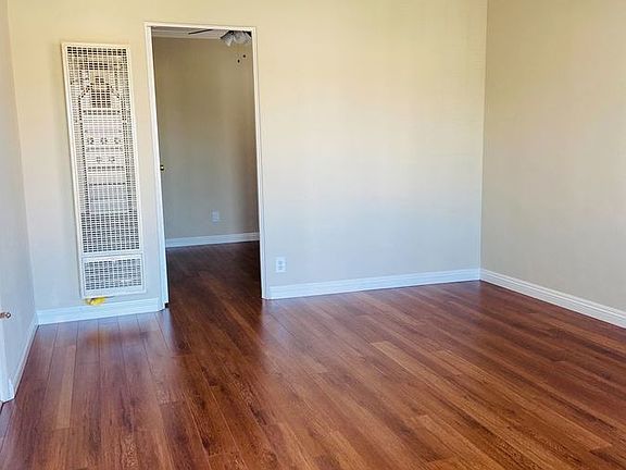 3rd image of 648 W 91st St #648