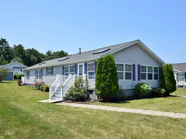 100 Wesley Cir, Middleboro, MA 02346