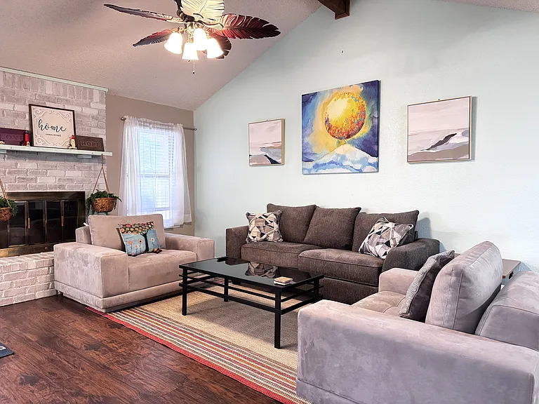 1429 Hall Dr — Photo 27