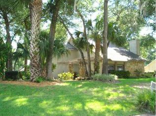 2 Windsor Dr, Ormond Beach, FL 32174