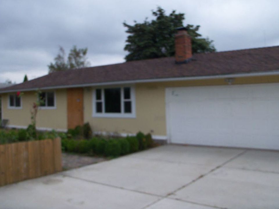 1st image of 15222 NE 28th St