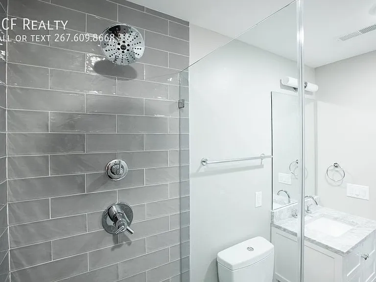 817 N 20th St #10 — Photo 16