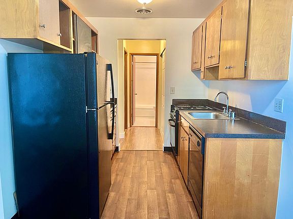 4th image of 6113 Roosevelt Way NE APT 102