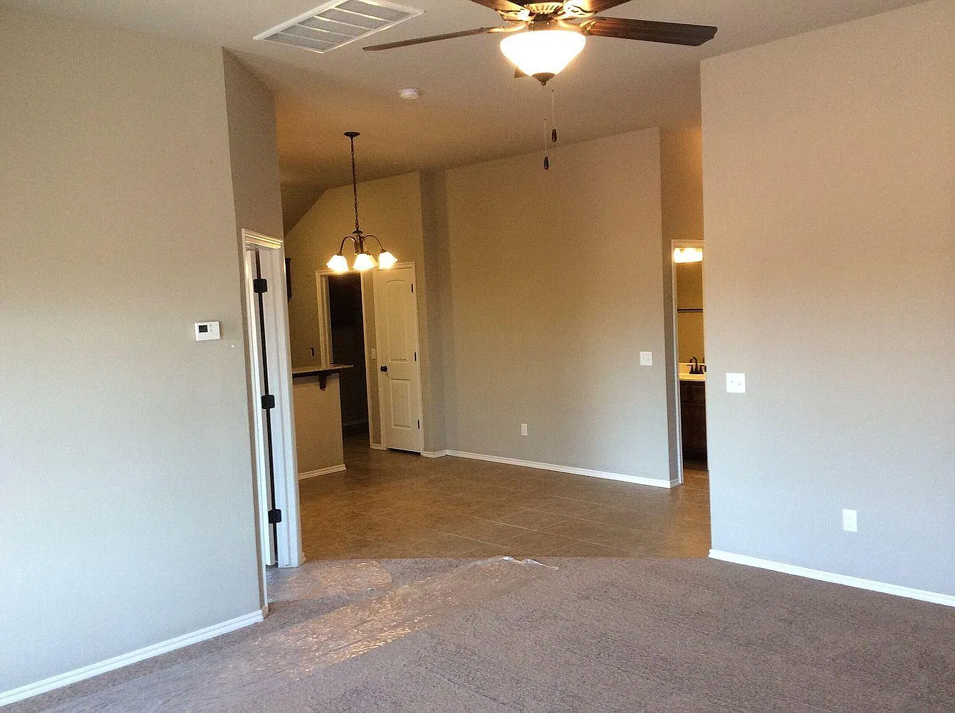 3 bed, 1246 sqft, $1,460 — Photo 2