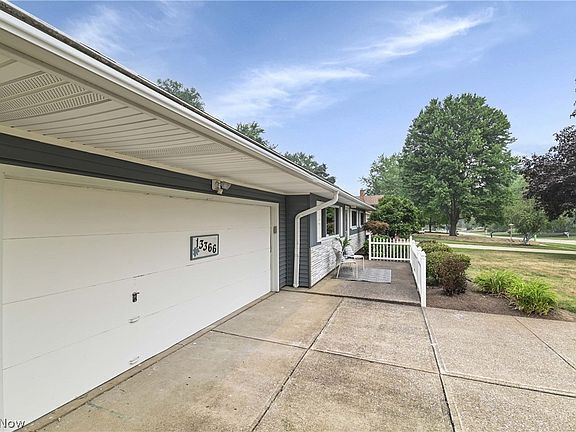 3rd image of 13366 Richards Dr