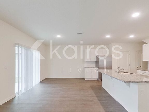 5th image of 32009 Katelin Cir