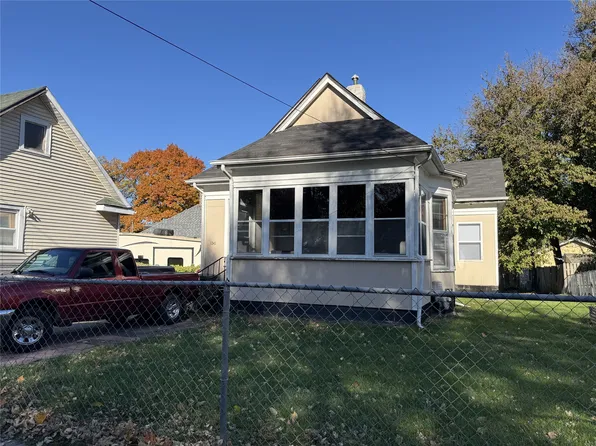 1341 Clark St, Des Moines, IA 50314