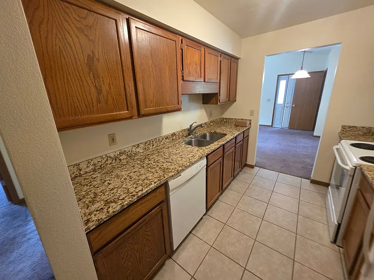 6315 Garrett Ln — Photo 22