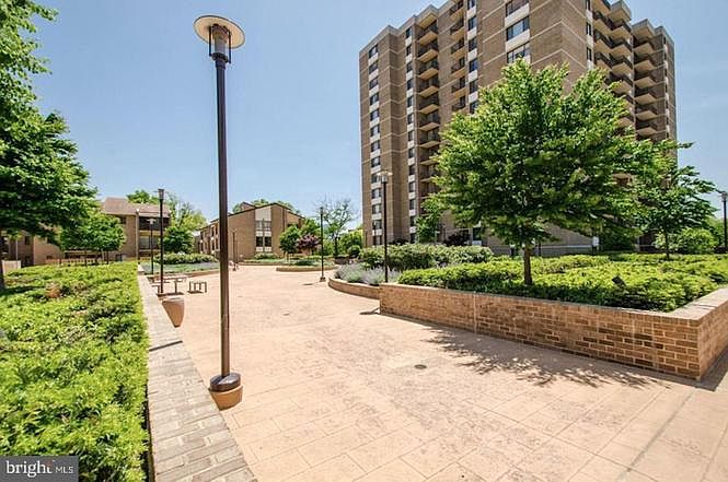 1st image of 4 Monroe St APT 201
