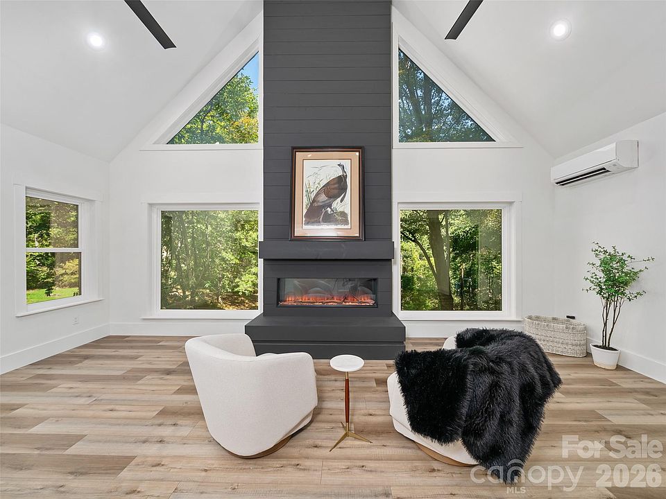 1st image of 81 Summer Trees Ln