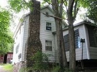 194 Old Lake Colby Rd, Saranac Lake, NY 12983