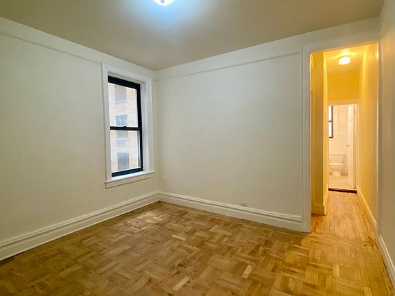 2nd image of 1067 Park Ave APT 2A