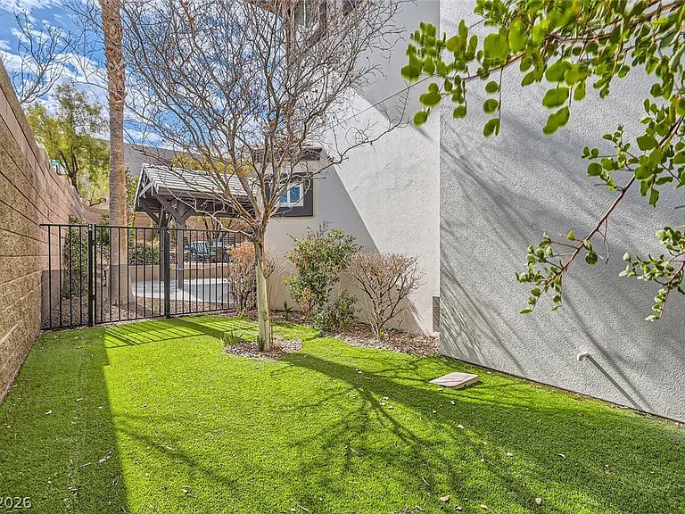 5367 Secluded Brook Ct — Photo 49