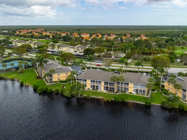 1295 Mainsail Dr Unit 914, Naples, FL 34114