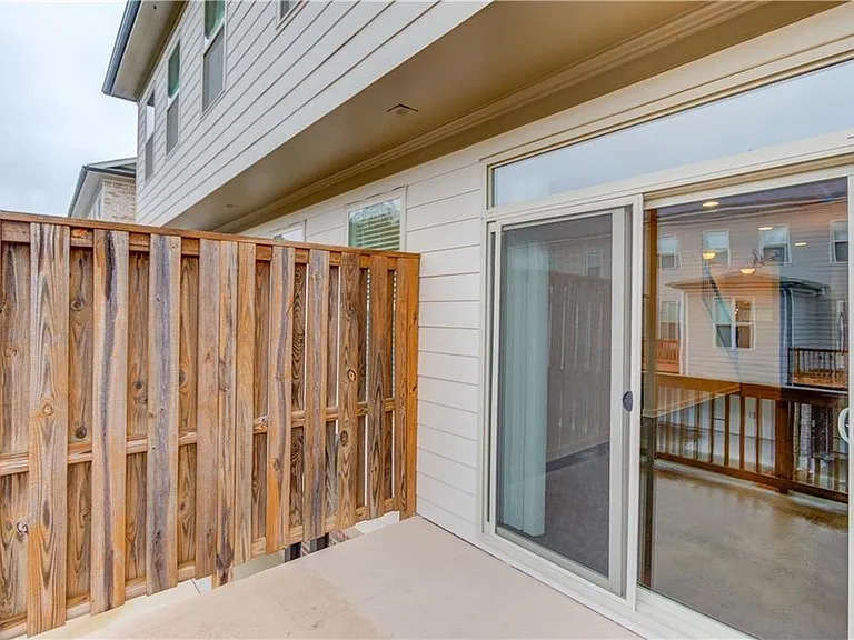 4258 Tacoma Trce — Photo 35