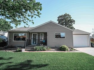 109 Ringland Rd, Hastings, NE 68901