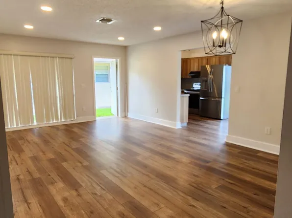 2511 Hayes St, Hollywood, FL