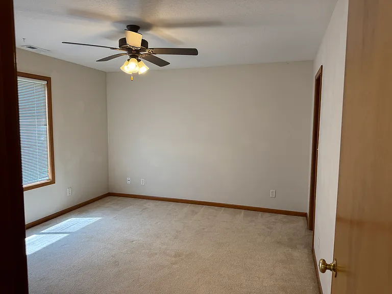 4405 Freedom Creek Dr — Photo 5