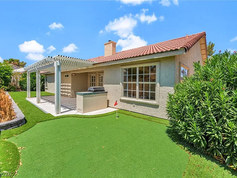 5121 Burr Oak Dr — Photo 22