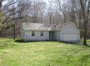 7613 N Lick Creek Rd, Morgantown, IN 46160