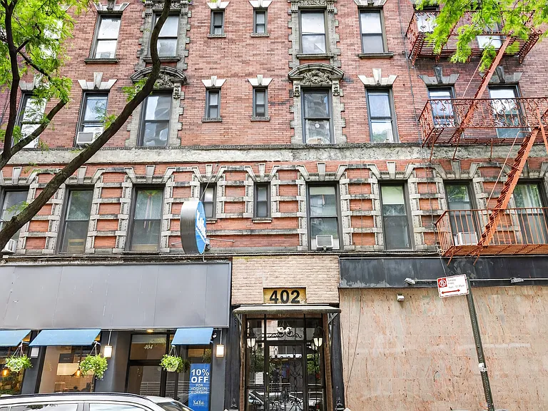 402 E 69th St #24 — Photo 10